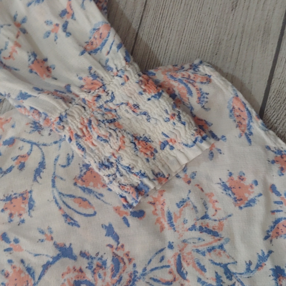 LUCKY BRAND FLORAL TOP WITH SMOCKED CUFFS - Picture 3 of 8